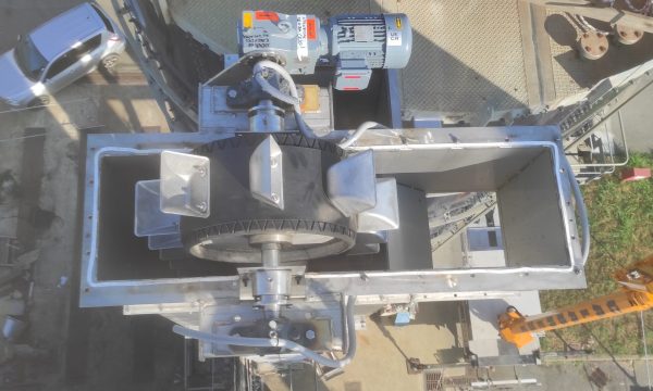 BELT_BUCKET_ELEVATOR_12